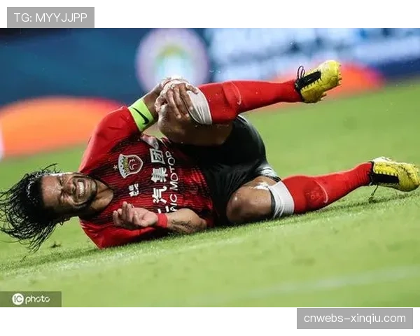 镜报：霍伊伦因肌肉疲劳将缺席丹麦队本期集训